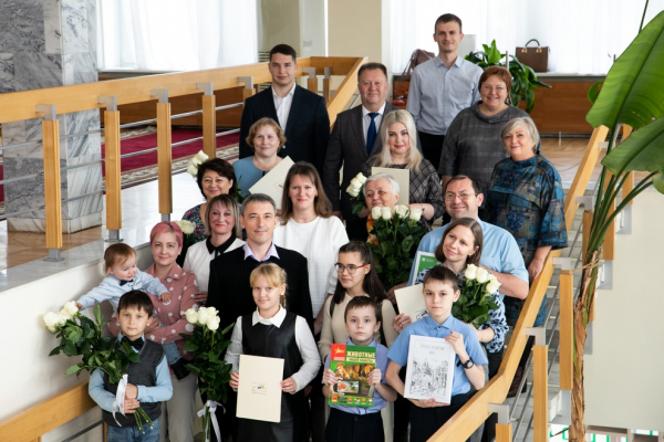 Победители конкурса "Читаем всей семьей" в 2022 году