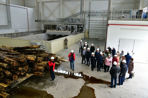 Выездное заседание Совета Думы на площадке завода «Латат»