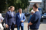 Изображение к новости 'Опасная парковка'.